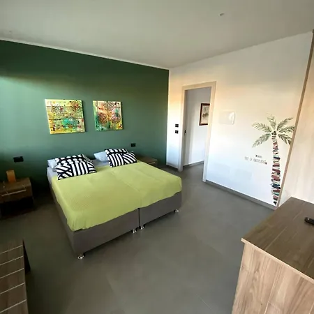 Solus Bed & Breakfast 3*